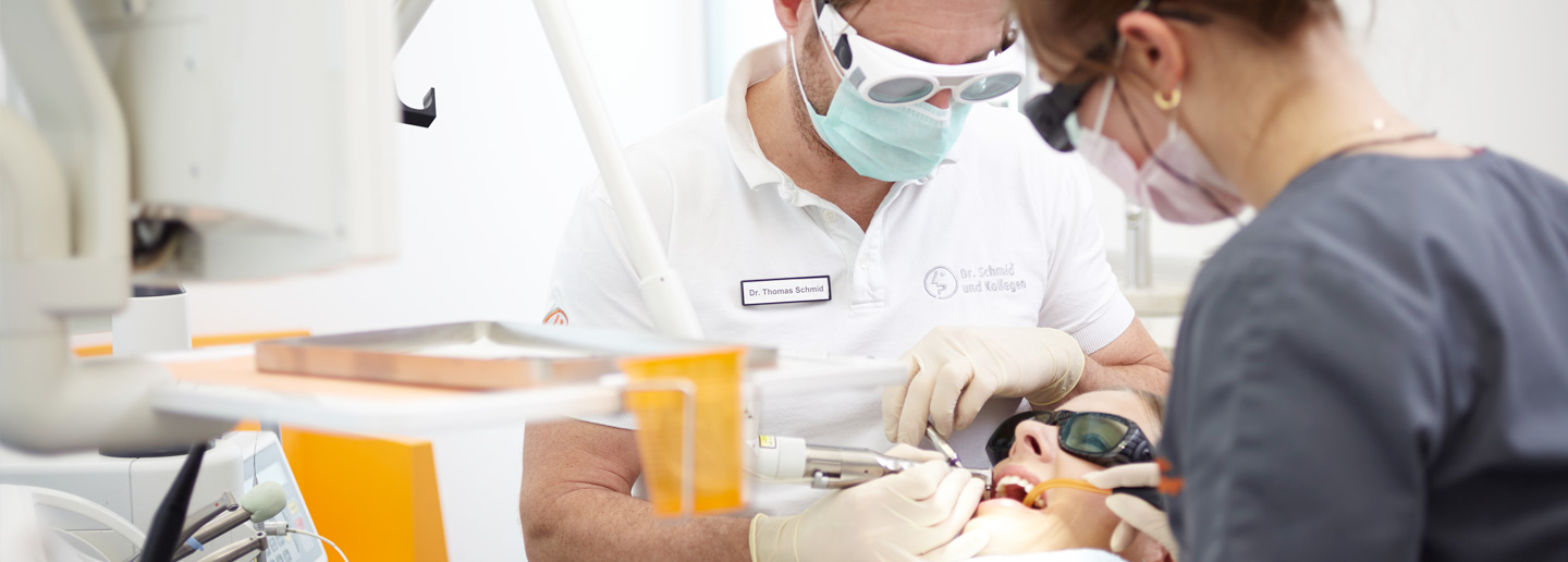 Schonende und schmerzarme Behandlung durch Laser-Zahnheilkunde bei ihrem Zahnarzt Rosenheim-Happing.